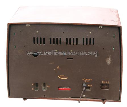 226; Radio Rentals; (ID = 1702808) Radio