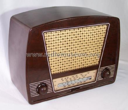 66 AC; Radio Rentals; (ID = 2023369) Radio