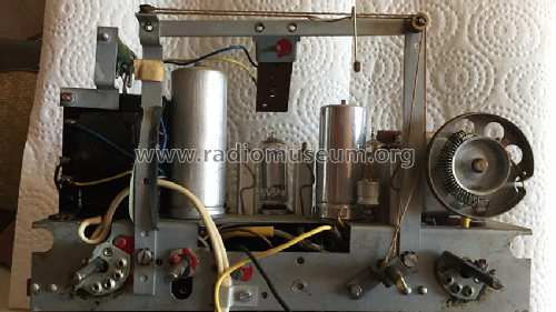 RA395AB /49; Radiola marque (ID = 2122888) Radio