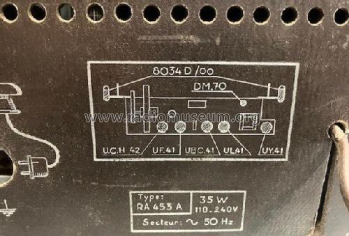 RA453A; Radiola marque (ID = 2987100) Radio