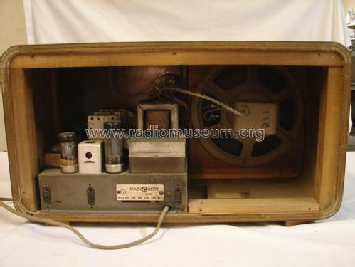 Solist 2 Serie III ; Radionette; Oslo (ID = 317429) Radio