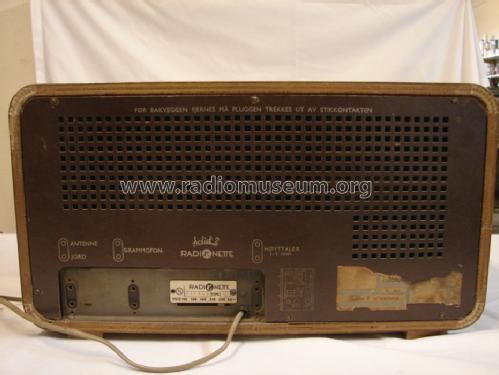 Solist 2 Serie III ; Radionette; Oslo (ID = 317430) Radio