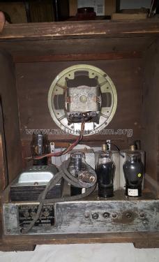 300 S; Radiopron Radio F. (ID = 2229267) Radio