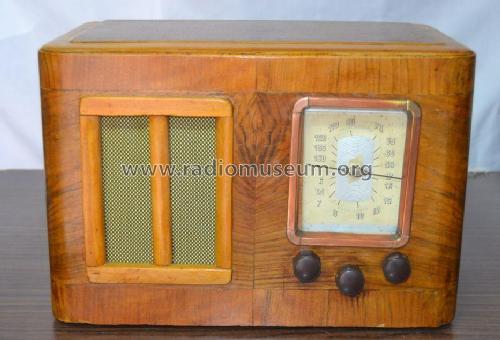 Desconocido - Unknown 2 Madera, dial rectangular, 3 mandos; Unknown - CUSTOM (ID = 1811762) Radio