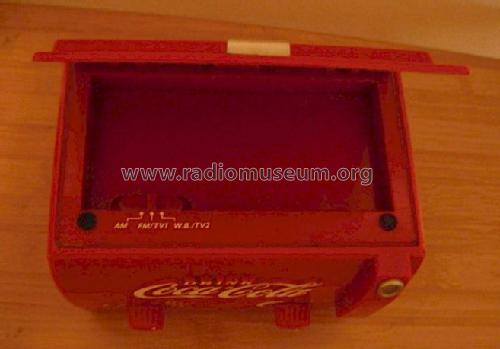 Coca Cola Ice Cold - Mini Cooler Radio MC-194; Randix Industries (ID = 1273965) Radio