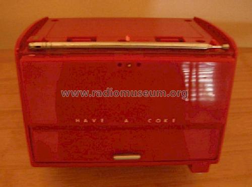 Coca Cola Ice Cold - Mini Cooler Radio MC-194; Randix Industries (ID = 1273966) Radio