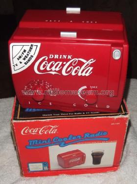 Coca Cola Ice Cold - Mini Cooler Radio MC-194; Randix Industries (ID = 1655514) Radio