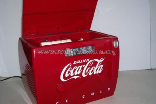 CocaCola 'Ice Cold' OTR-1949; Randix Industries (ID = 745521) Radio