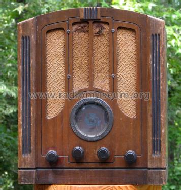 125 ; RCA RCA Victor Co. (ID = 815430) Radio