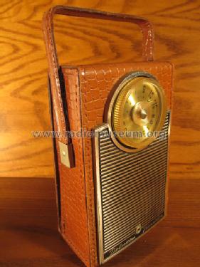 1-T-3 Ch= RC-1200A; RCA RCA Victor Co. (ID = 1407439) Radio