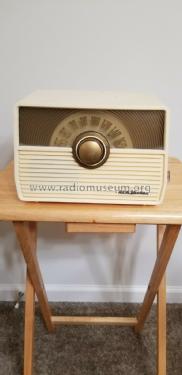 1X52 Ch= RC1104A; RCA RCA Victor Co. (ID = 2679871) Radio