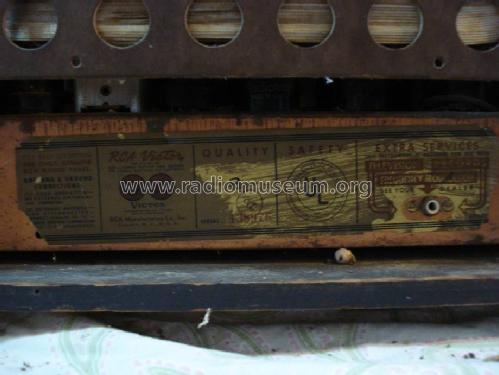 28T Victrola Ch= RC569; RCA RCA Victor Co. (ID = 551993) Radio