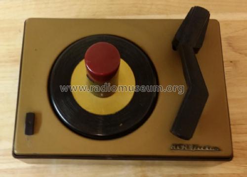45-J-2 ; RCA RCA Victor Co. (ID = 2179344) R-Player