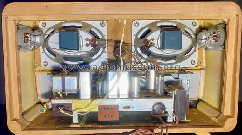 67QR73FM-M; RCA RCA Victor Co. (ID = 3130425) Radio