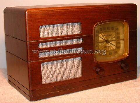 85T ; RCA RCA Victor Co. (ID = 1211635) Radio