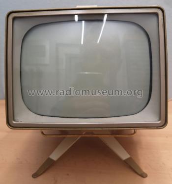 8PT7034 Ch= KCS100B; RCA RCA Victor Co. (ID = 2551521) Televisore