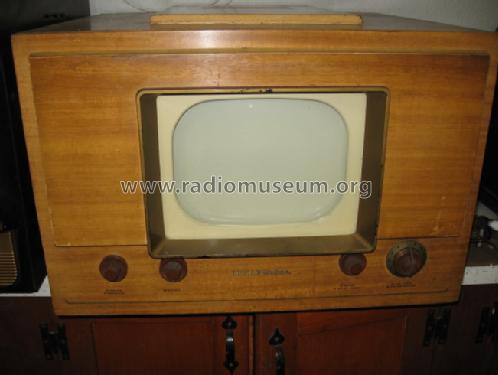 8T241 Ch= KCS28; RCA RCA Victor Co. (ID = 860016) Television