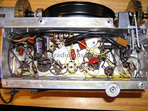 8X681 Ch= RC-1061; RCA RCA Victor Co. (ID = 1145105) Radio