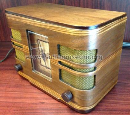 95T1 Ch= RC-323; RCA RCA Victor Co. (ID = 1674741) Radio