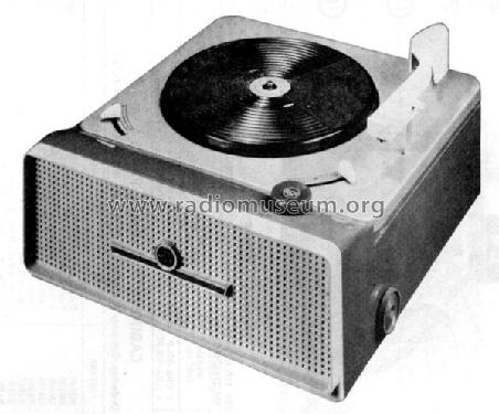 9ED1HE Ch= RS-170C; RCA RCA Victor Co. (ID = 707420) R-Player