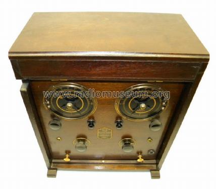 Brunswick-Radiola Superheterodyne AR-813; RCA RCA Victor Co. (ID = 1205050) Radio