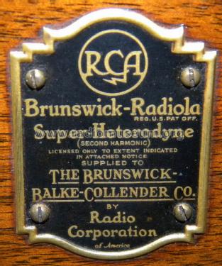 Brunswick-Radiola Superheterodyne AR-813; RCA RCA Victor Co. (ID = 1205057) Radio