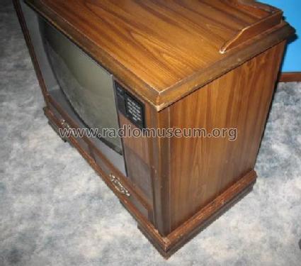 ColorTrak GLR685HR; RCA RCA Victor Co. (ID = 1806881) Television