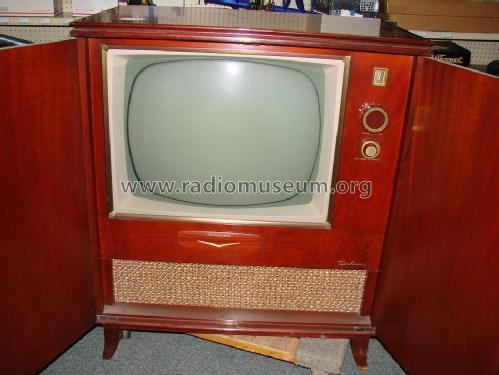 Deluxe 21-D-667; RCA RCA Victor Co. (ID = 1745258) Television