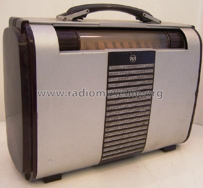 Globe-Trotter 8BX6 Ch= RC-1040D; RCA RCA Victor Co. (ID = 1441642) Radio