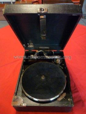 Gramophone J2-20; RCA RCA Victor Co. (ID = 1455166) TalkingM