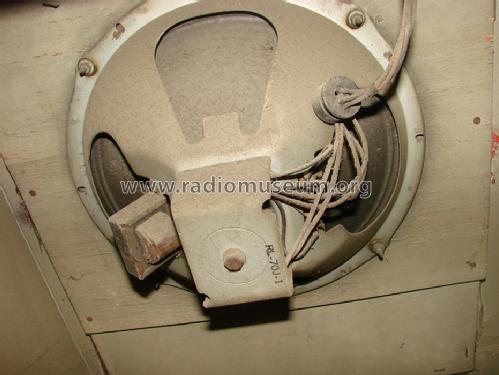 K80 Ch= RC-415A; RCA RCA Victor Co. (ID = 1420340) Radio