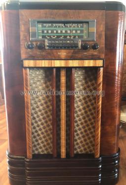 K80 Ch= RC-415C; RCA RCA Victor Co. (ID = 2830889) Radio