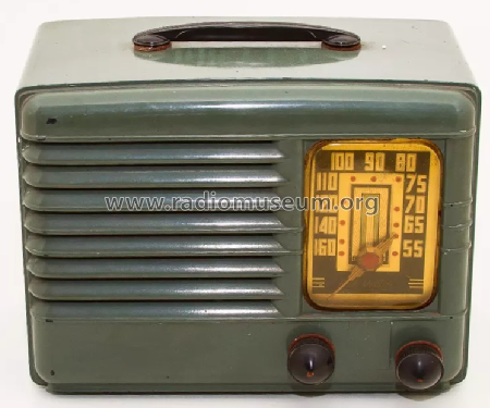 Q8X ; RCA RCA Victor Co. (ID = 2172616) Radio