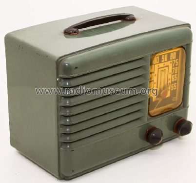 Q8X ; RCA RCA Victor Co. (ID = 2172619) Radio