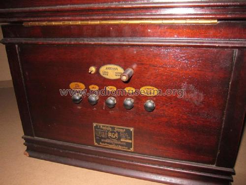 Radiola Grand; RCA RCA Victor Co. (ID = 1751106) Radio