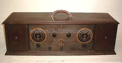 Radiola Superheterodyne AR-812 'Semi-Portable'; RCA RCA Victor Co. (ID = 47372) Radio