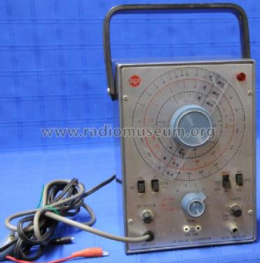 RF Signal Generator WR-50-B; RCA RCA Victor Co. (ID = 1563995) Equipment