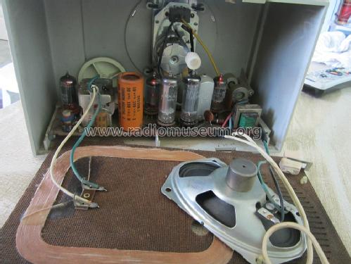 RHD-17J Ch= RC-1213AB; RCA RCA Victor Co. (ID = 1406468) Radio