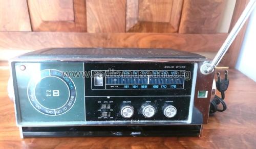 RLM74E Black The Jetflight; RCA RCA Victor Co. (ID = 3152220) Radio