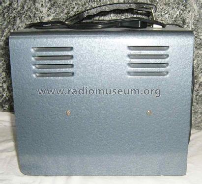 Super Portable Oscilloscope WO-33-A ; RCA RCA Victor Co. (ID = 1659022) Equipment