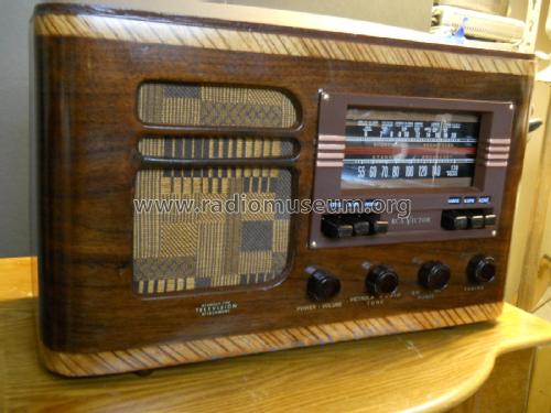 T60 RC-425; RCA RCA Victor Co. (ID = 2399919) Radio