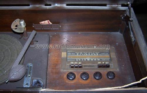 Victrola U43 Ch= RC-498E; RCA RCA Victor Co. (ID = 1352075) Radio