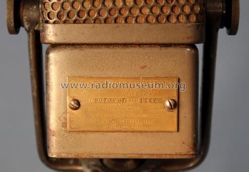 Velocity Microphone 44-A; RCA RCA Victor Co. (ID = 2333080) Microphone/PU