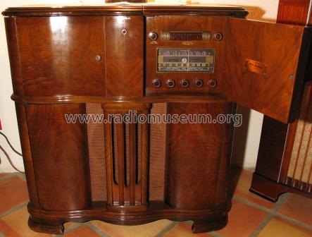 VHR207 Ch= RC-547; RCA RCA Victor Co. (ID = 413193) Radio