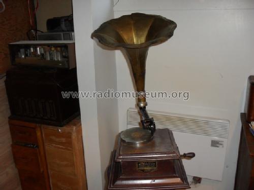 Fake Victrola VV 1-9; Unknown - CUSTOM (ID = 1495856) TalkingM