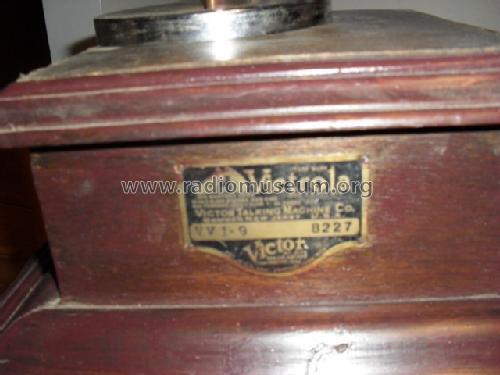 Fake Victrola VV 1-9; Unknown - CUSTOM (ID = 1495857) TalkingM