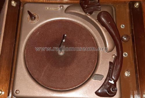 Combinado Radio-Fonógrafo 812-D; RCA Victor; Buenos (ID = 2659854) Radio