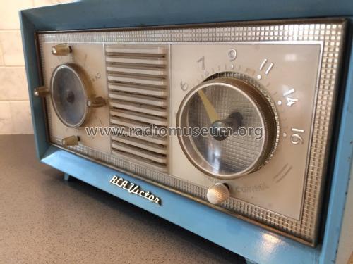 Clock Radio C505; RCA Victor (ID = 2041611) Radio