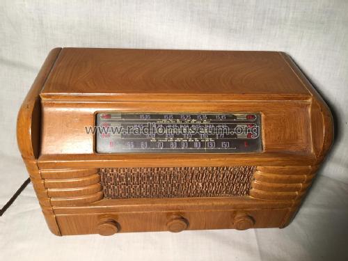 M-45; RCA Victor (ID = 2180220) Radio