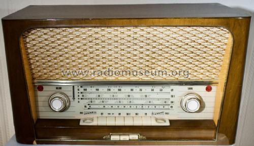 The Madrid DG-463; RCA Victor (ID = 2502447) Radio